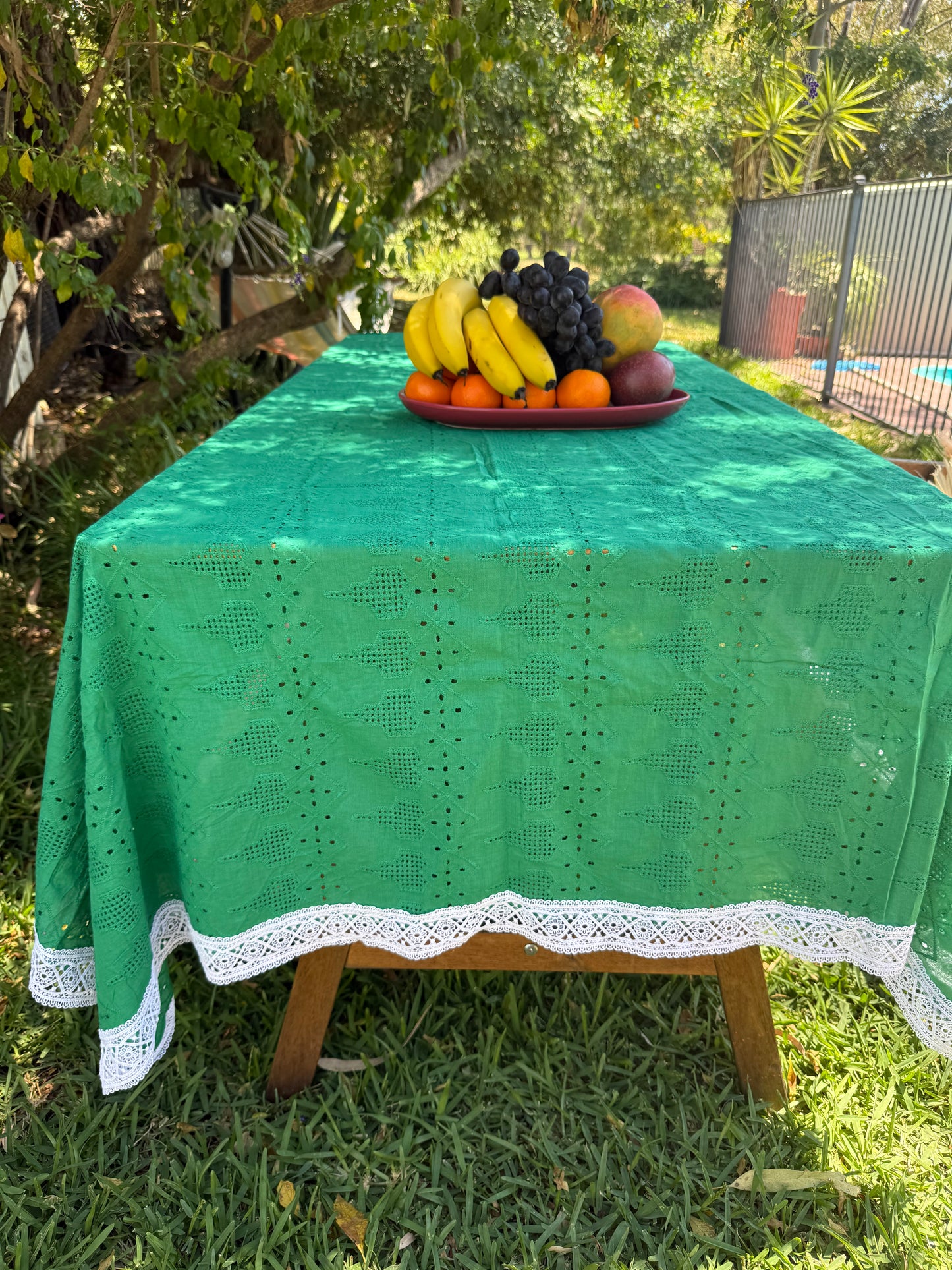 X'mas Green background with embroidery