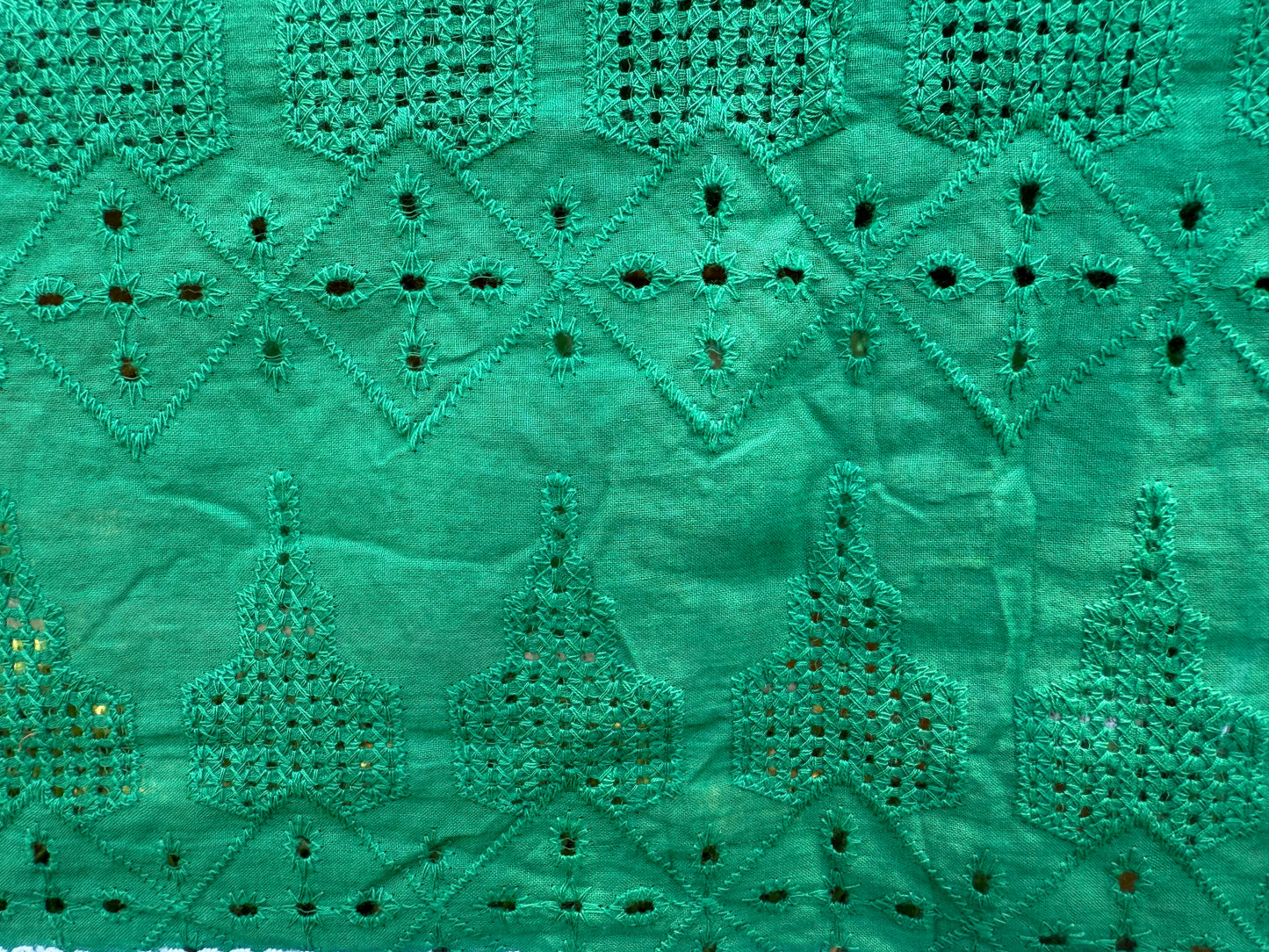 X'mas Green background with embroidery