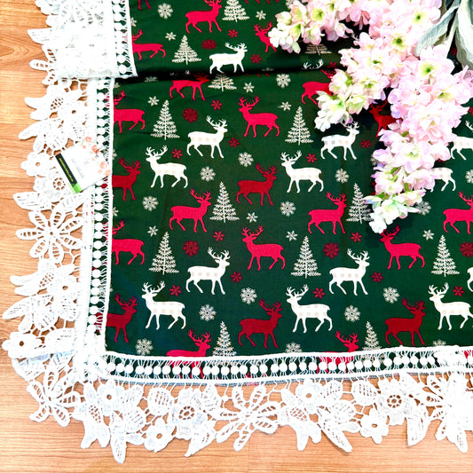 Christmas tablecloth with lace